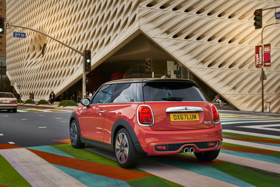  Mini Cooper S (F56) 2018 года  (WW) (фото 58 из 196)
